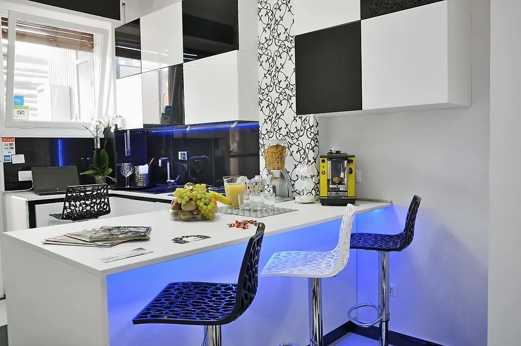 Bed and breakfast Black & White G&G Roma