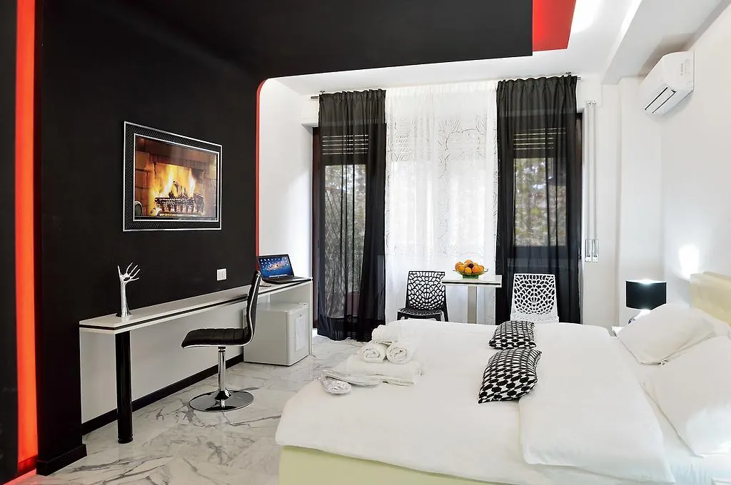 روما Black & White G&G فندق مبيت وإفطار