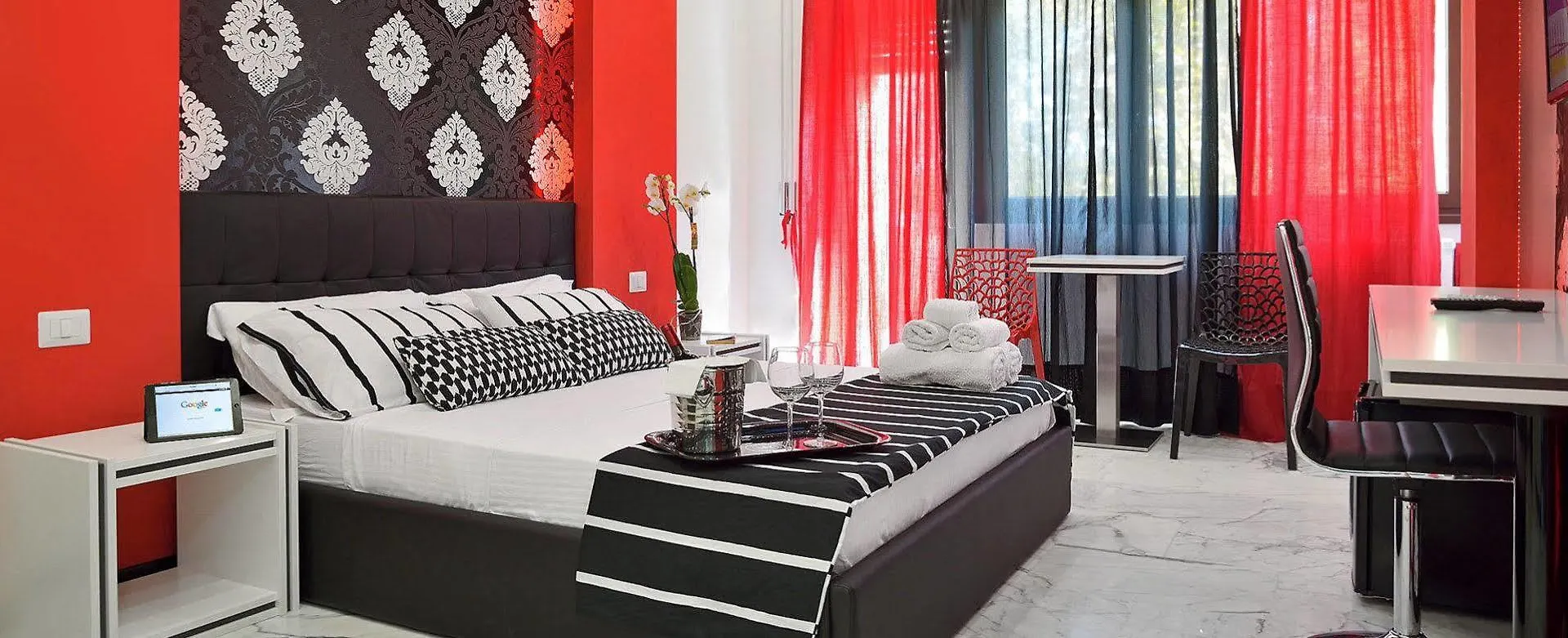 روما Black & White G&G 2*,  إيطاليا