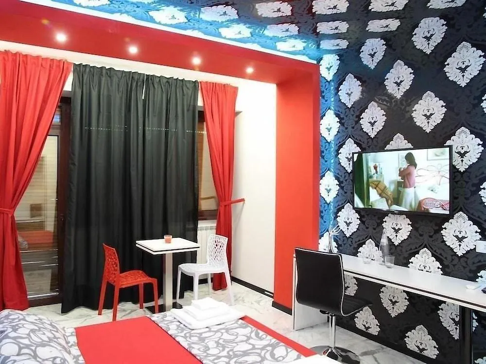 Black & White G&G 로마 B&B