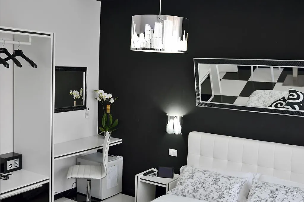 Black & White G&G 로마
