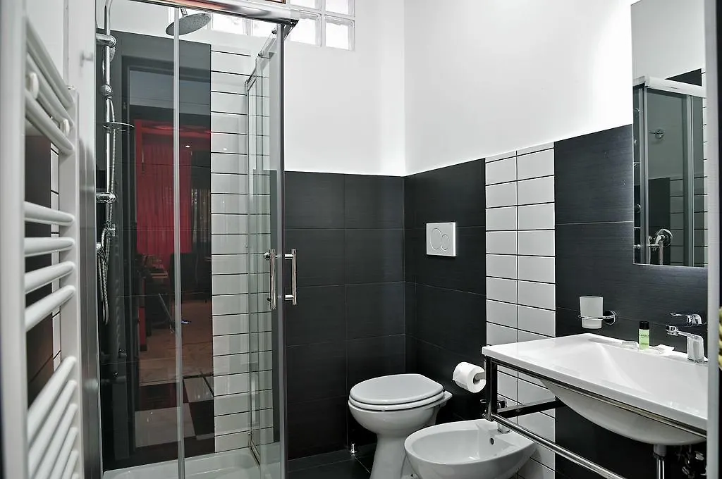 Black & White G&G Bed & Breakfast Rome
