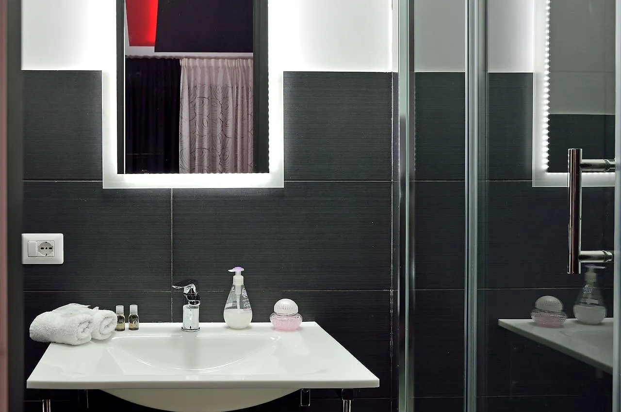 Black & White G&G Bed & Breakfast Rome